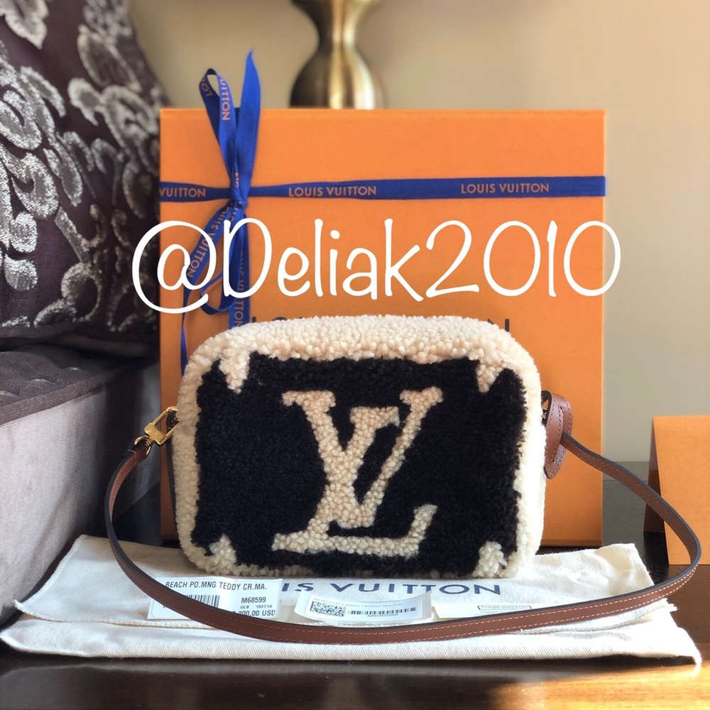NEW Louis Vuitton Teddy Beach Pouch EXCLUSIVE 😍